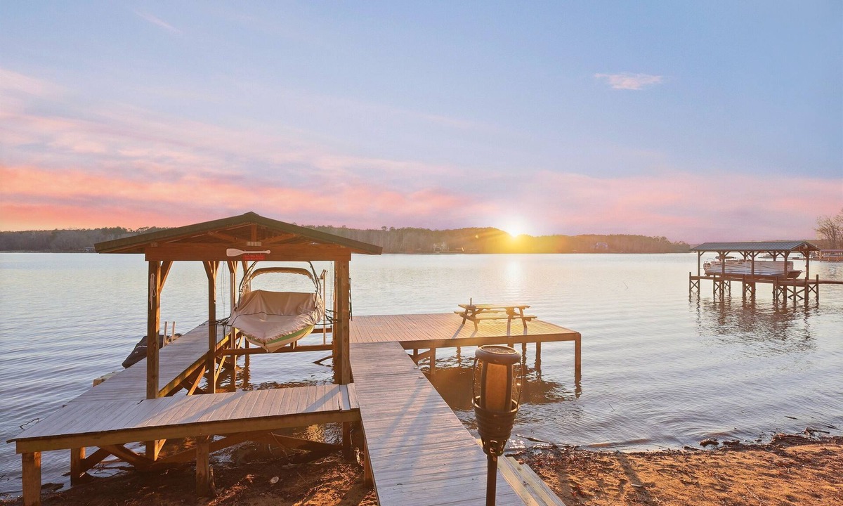 Waterloo House | Private Dock & Game Rm: Lake Home w/Fire Pit