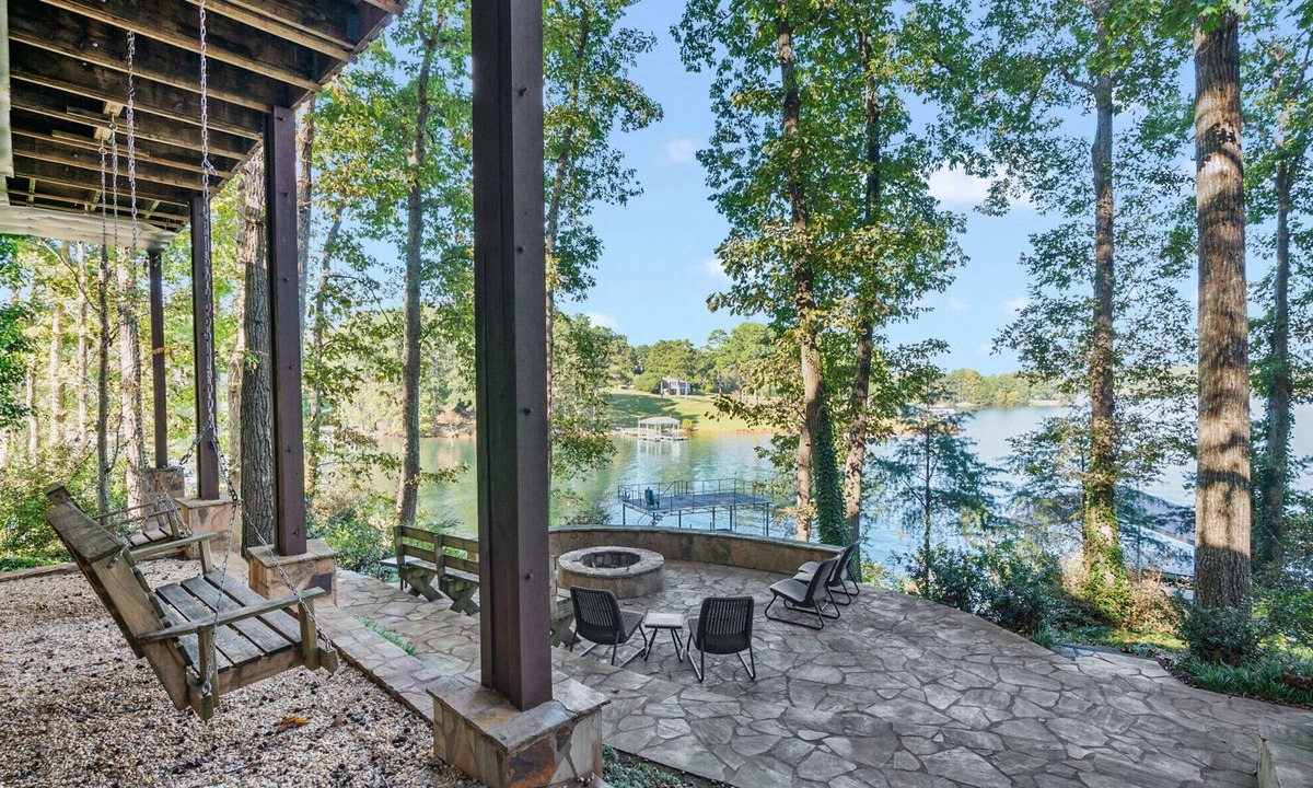 Cumming House | Private Dock/Hot Tub, Pet Friendly