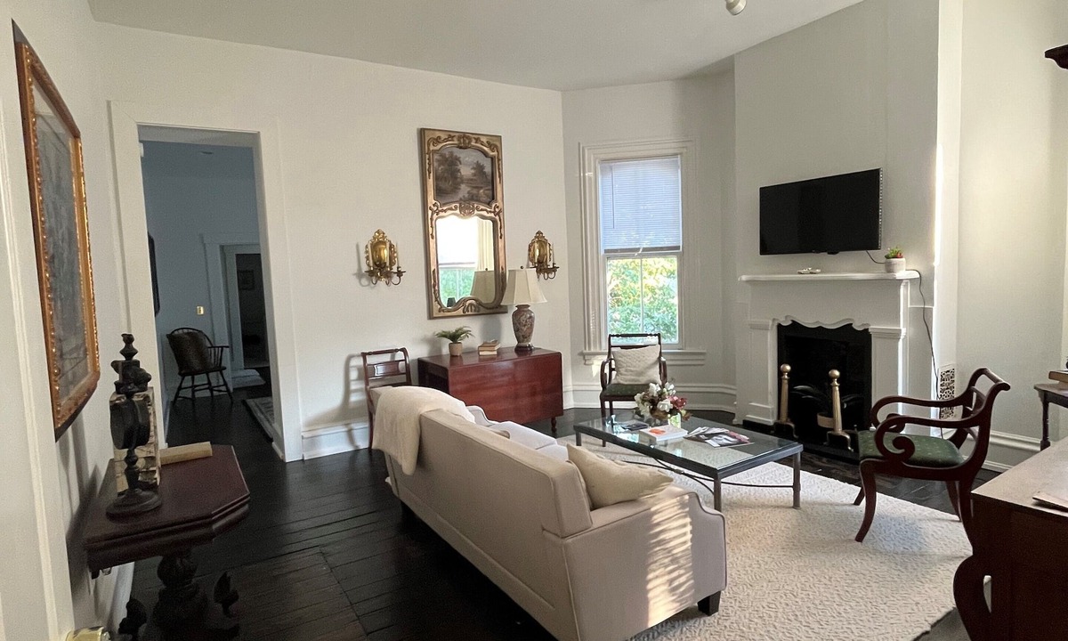 Dayton Apartment | Private Downtown Luxury Penthouse 2 Bedroom