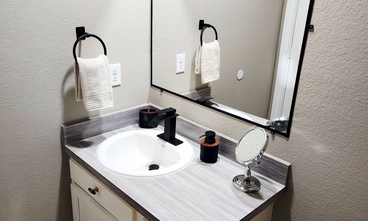 Northeast Houston Apartment | Private Entrance 1-bedroom Studio in vibrant Houston
