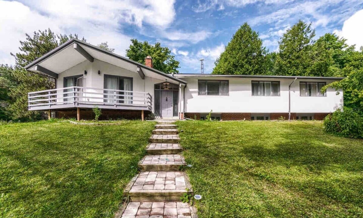 Mono Mills House | Private Estate Home In Caledon Ontario! *6 Acres*