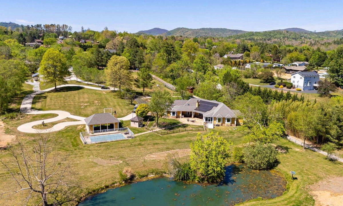 Fletcher House | Private Estate w/Pool + Guest Suite | Free Tix