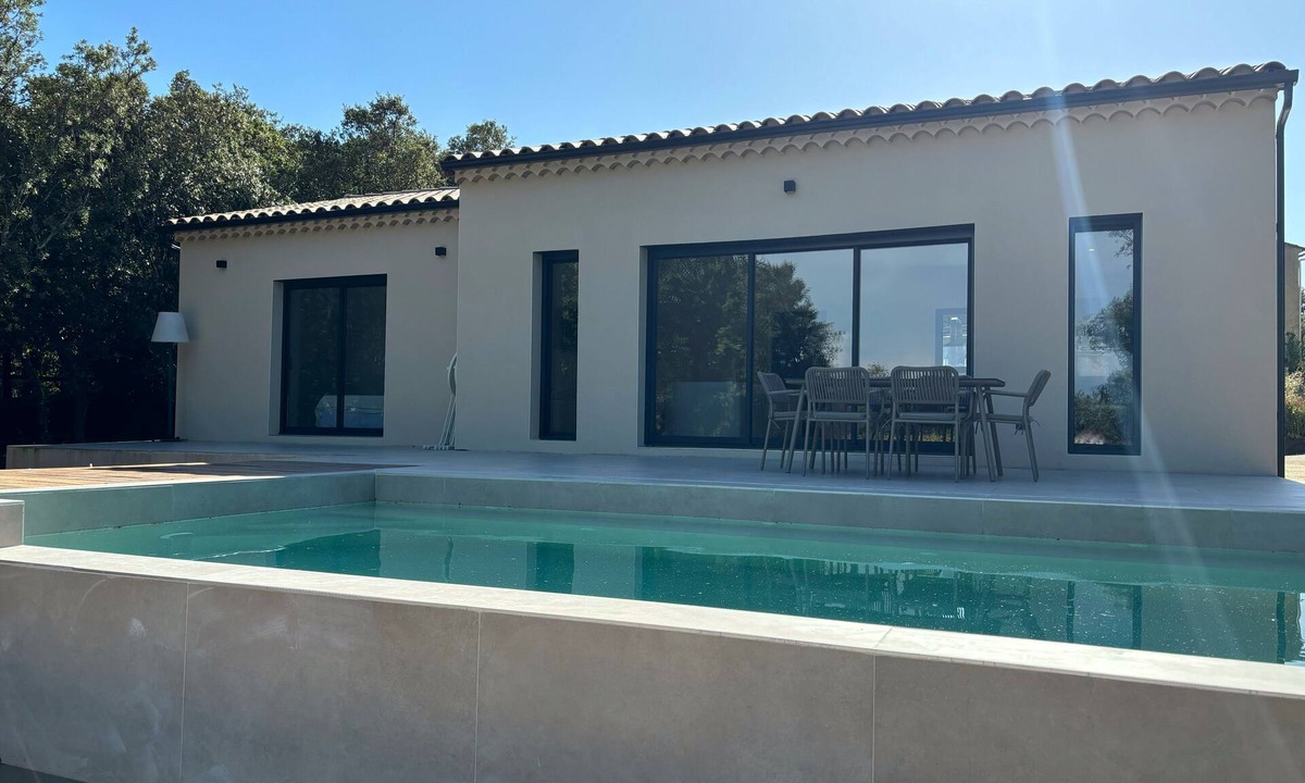 Saint-Restitut Villa | Private, fenced Provencal villa with private pool!