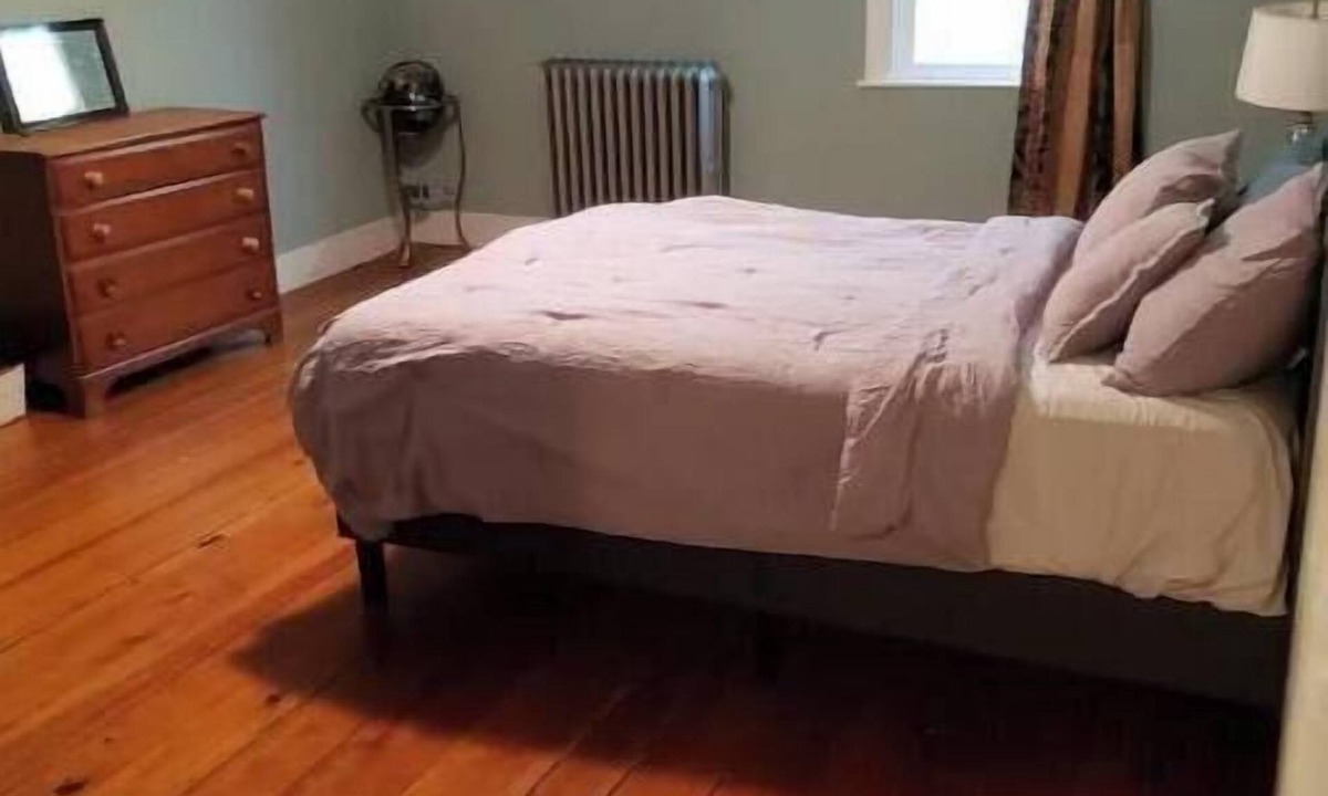 Belmont House | Private Floor w Private Entry/Bath. Near Harvard