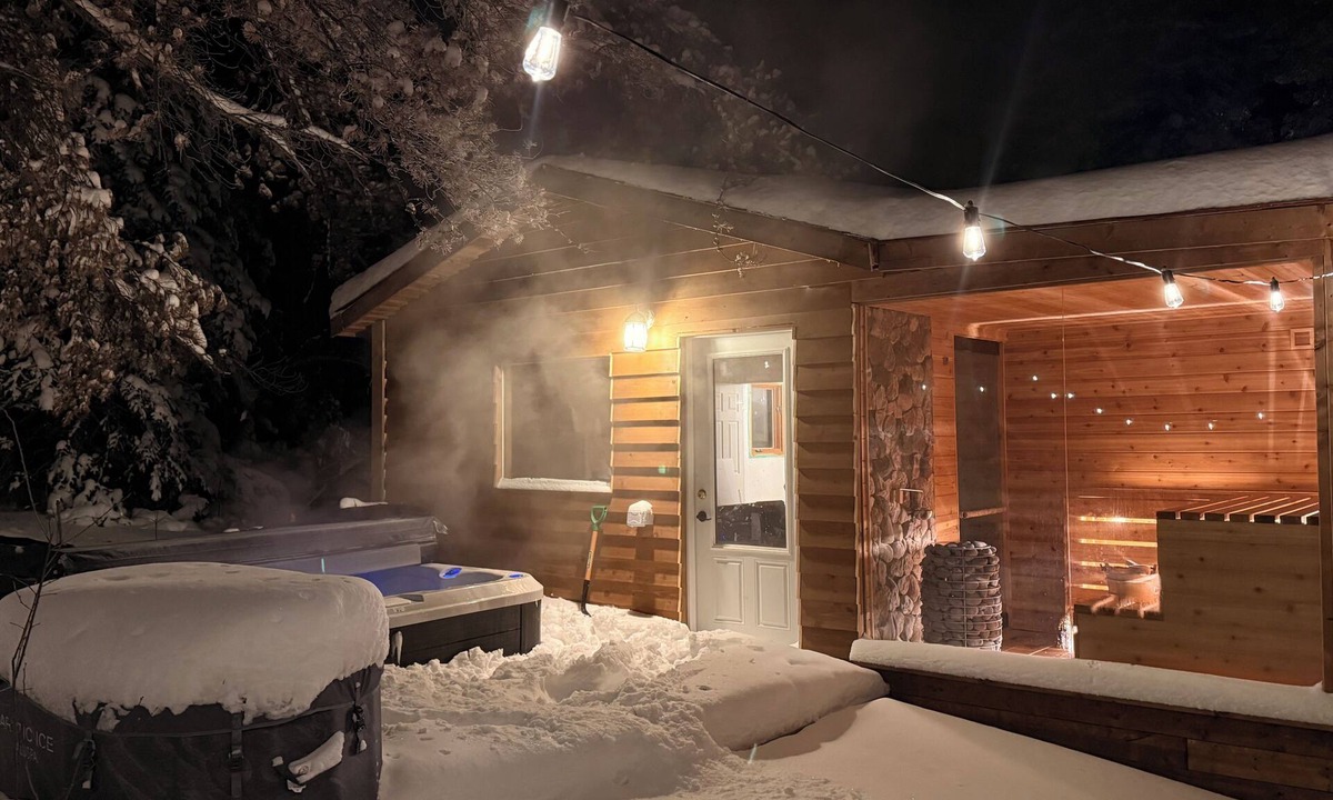 Grand Marais Cabin | Private Forest Spa Retreat: Sauna, Hot Tub & Pool