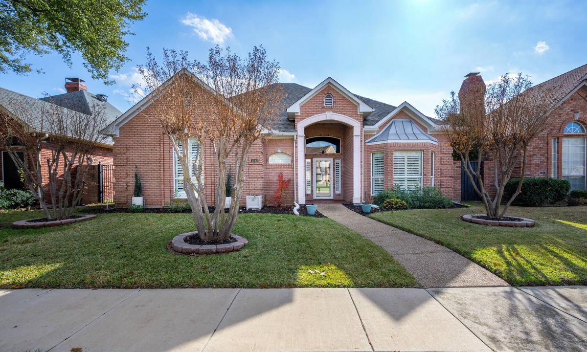 Irving House | Private Getaway Retreat in Irving/DFW
