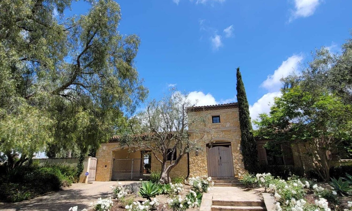 Turtle Rock Cottage | Private Guest House part of a large Estate, Irvine