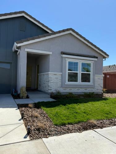 Wheatland House | Private Guest Suite, 7 miles from Hard Rock