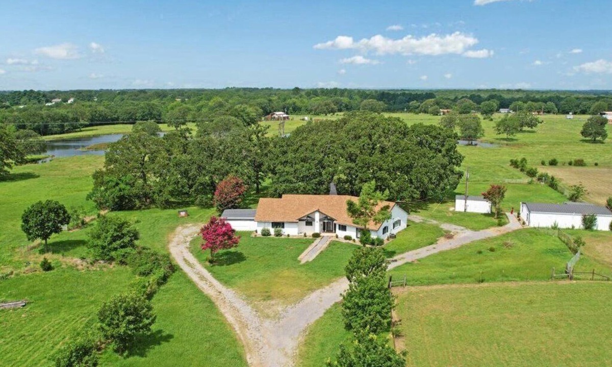 Calera Other | Private Guest Suite + Zipline + Hot Tub + Starlink + Game Room-Near Lake Texoma