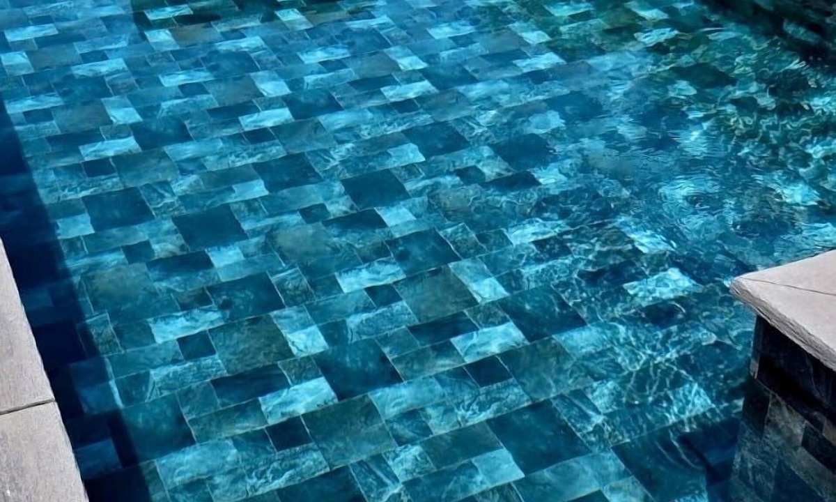 Furdenheim Villa | Private heated pool and jacuzzi villa