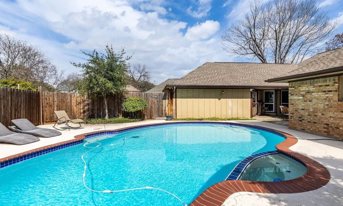 Garland House | Private Heated Pool & Pet-Friendly Family Retreat Near Dallas Attractions
