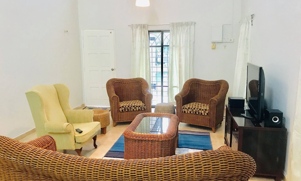 Alor Gajah Villa | private heaven pool villa a'samosa resort