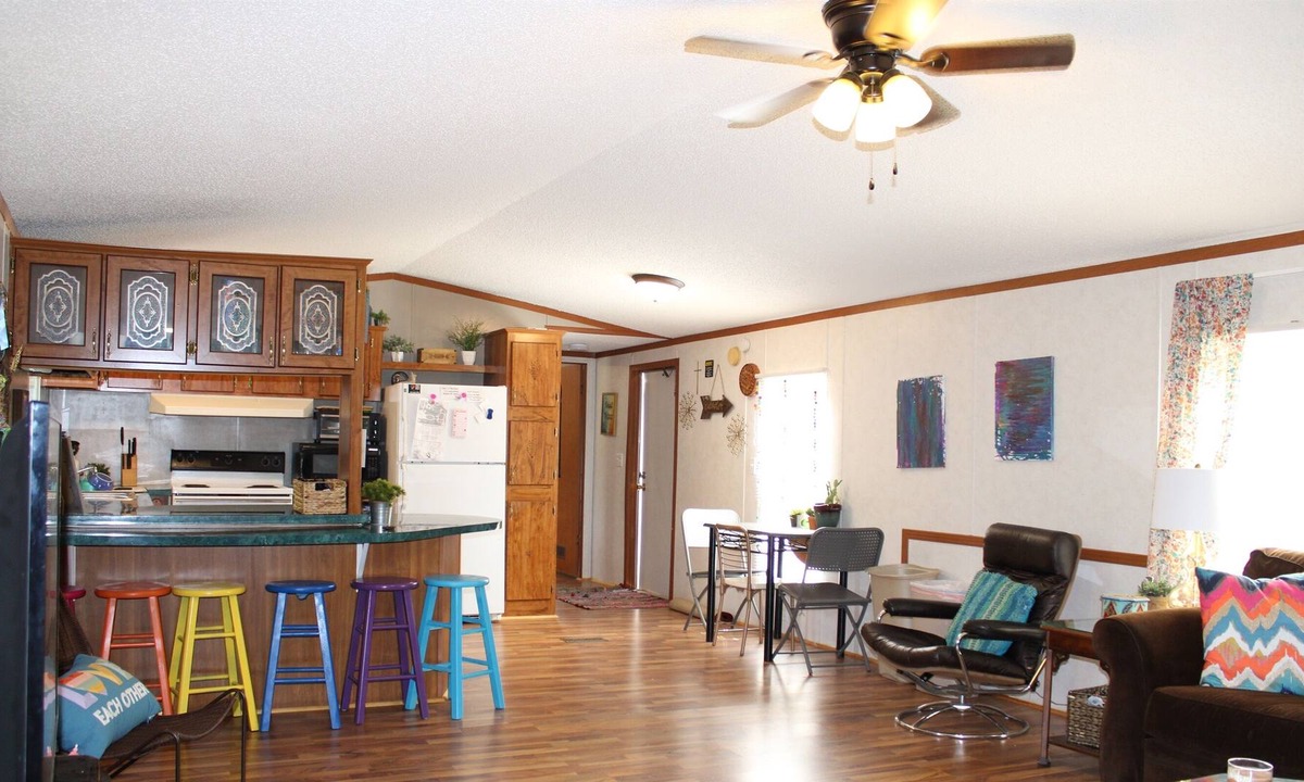 Annapolis House | Private Hippie Haven with Float Pickup Option!