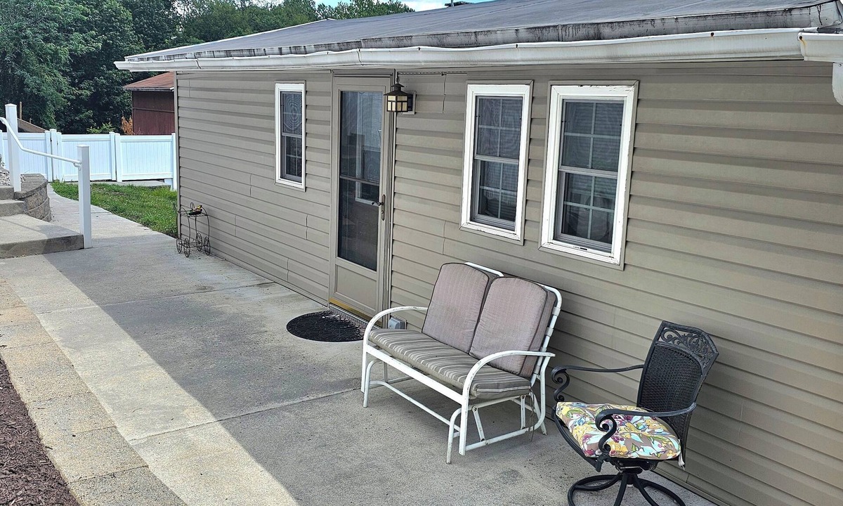 Forestville House | Private home 4 bedroom sleeps 11 fenced in yard pet friendly 24 hour security