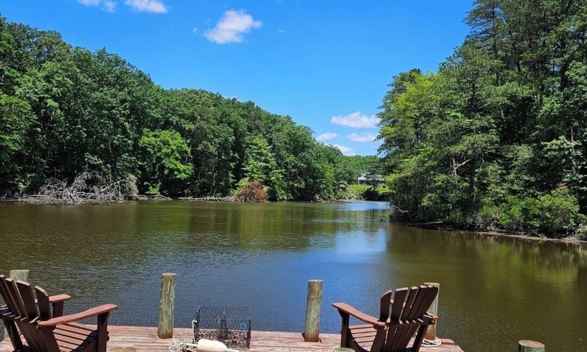 Lancaster House | Private home on creek with dock.