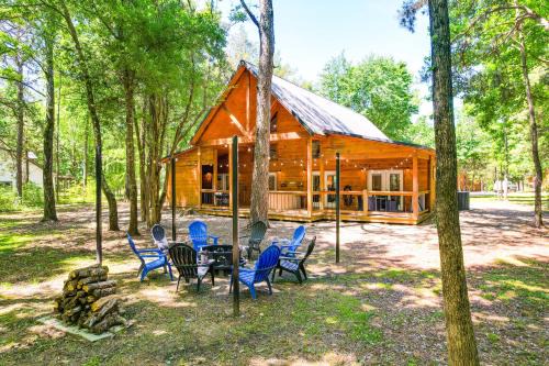 Broken Bow House | Private Hot Tub: Luxe Cabin in Broken Bow!