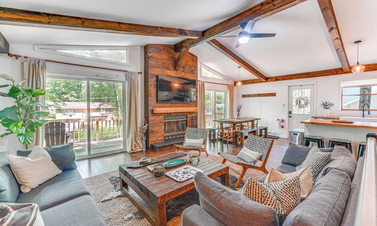 Pocono Summit House | Private Hot Tub: Tree-Lined Poconos Home!