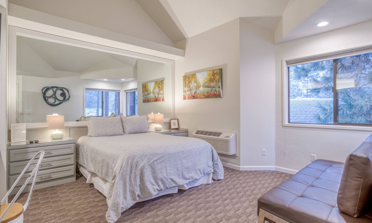 Century West Hotel | Private, Hotel Style Suite in Bend. River Ridge 603B