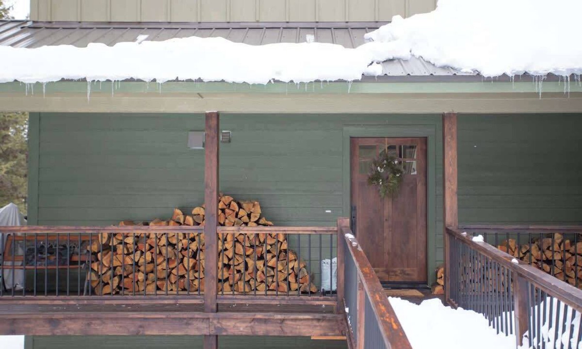 New Meadows House | Private Idaho Cabin-Skiing, Snowmobiling & Trails