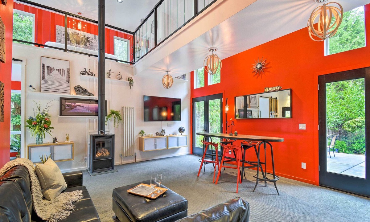 Indianola House | Private Indianola House w/ Patio + Fire Pit