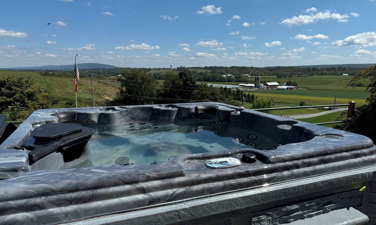 Lewisburg Cabin | Private Indoor Pool Hot Tub Pool Table 19 Guests