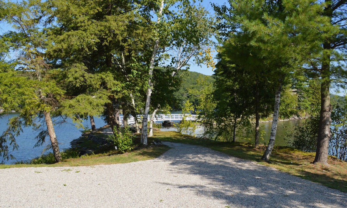 Poultney House | Private Island Getaway!