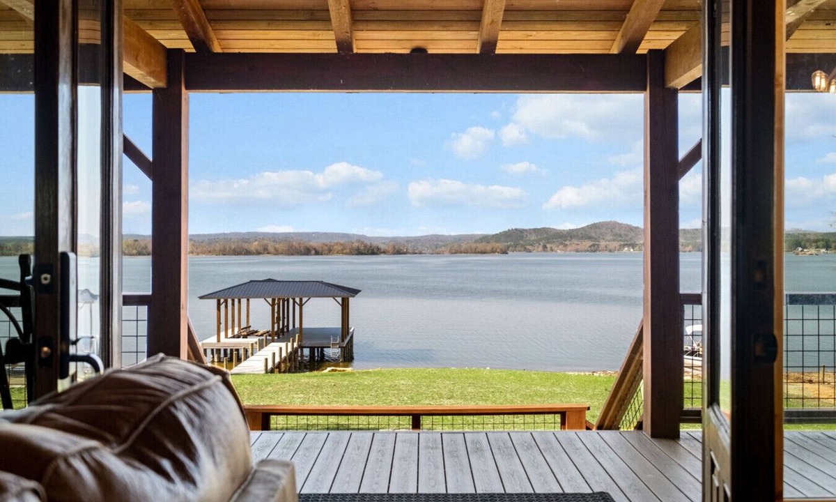 Cedar Bluff House | Private Island Retreat on Weiss Lake