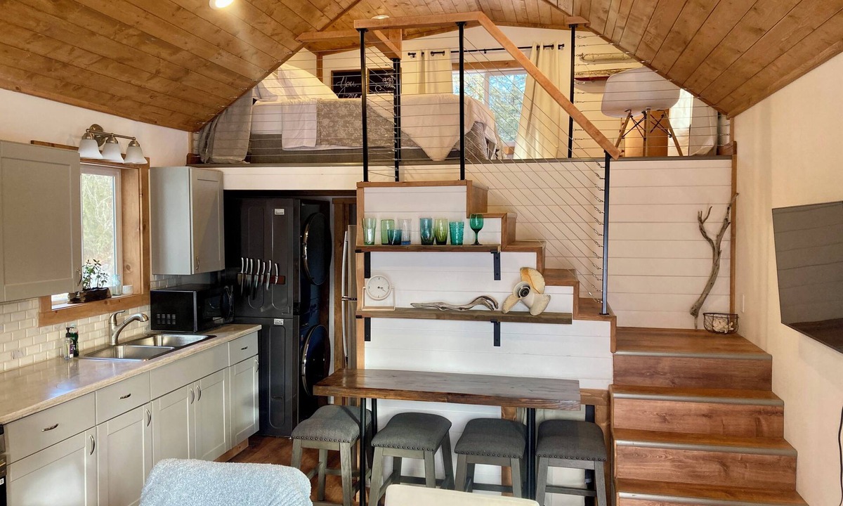 Kenai Cabin | Private Kenai cabin near ocean/airport/fishing