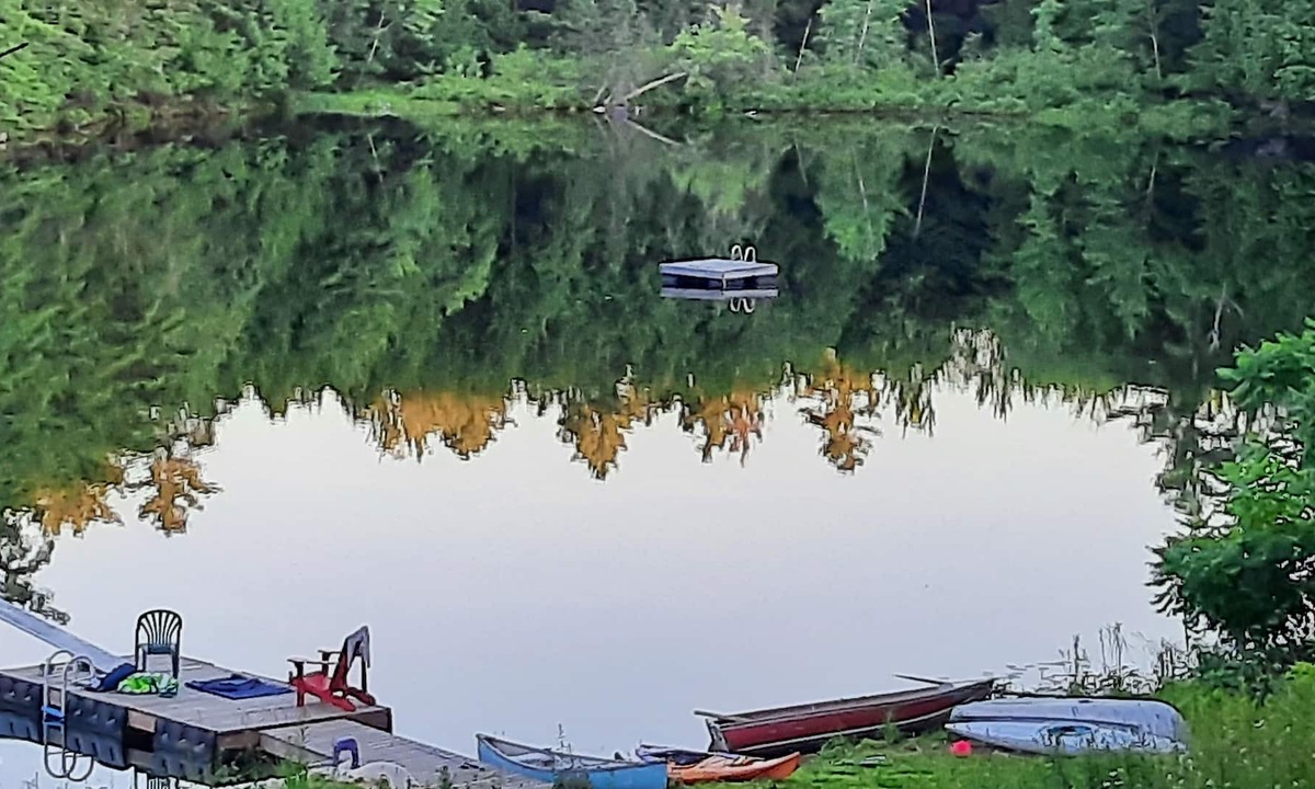 Frontenac House | Private lake in the woods