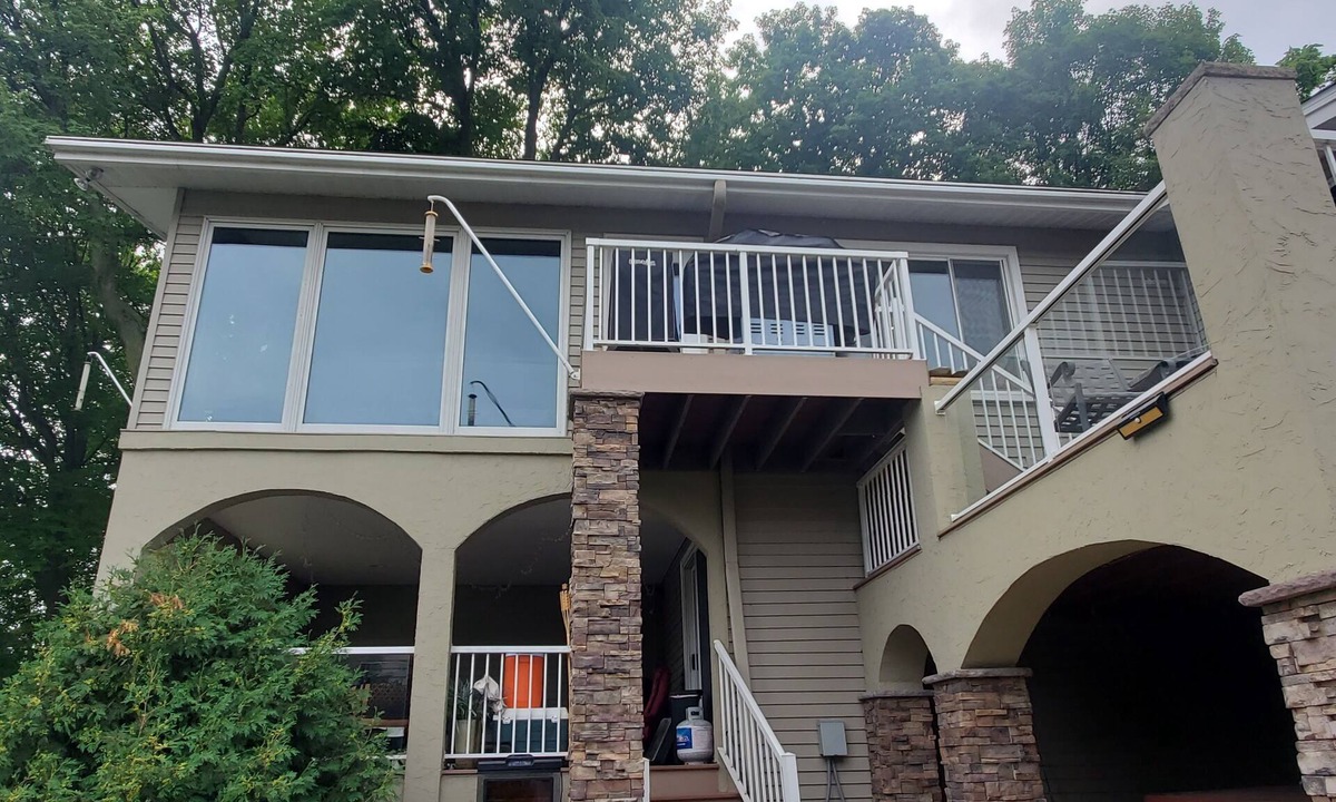 Prior Lake Apartment | Private Lake Space with beautiful views and Beach!