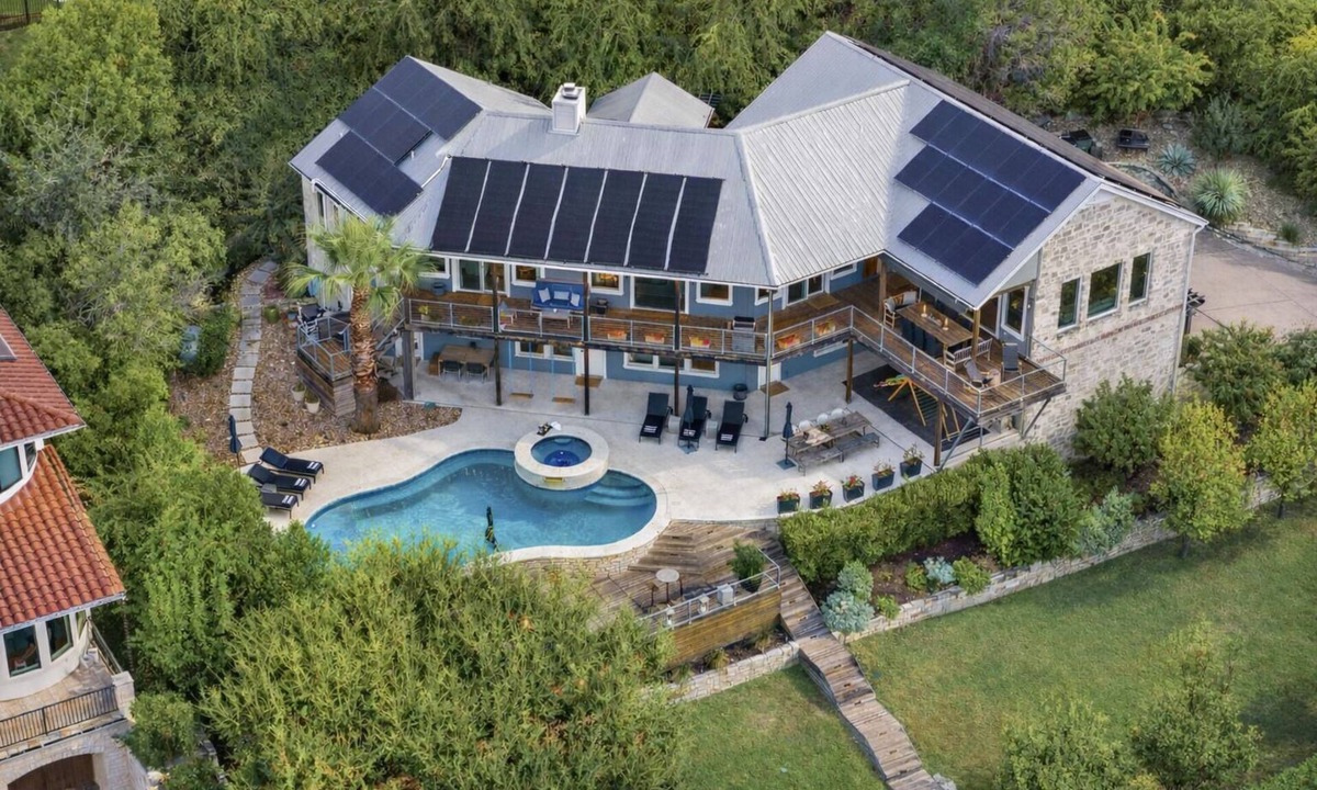 Travis Landing House | Private Lake Travis Estate - Resort Pool, Spa & Panoramic Views