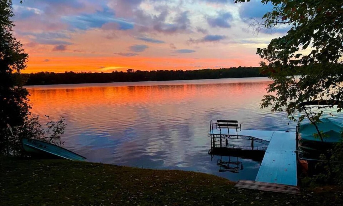 Presque Isle House | Private Lakefront Cabin on North Turtle Lake.