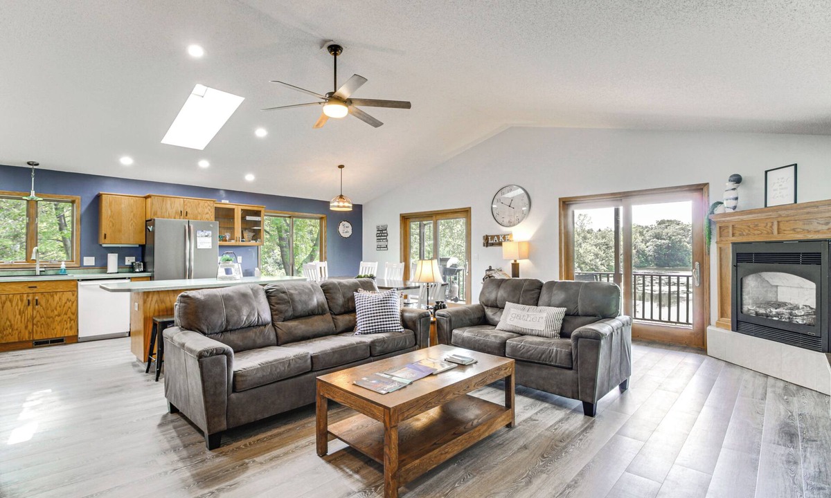 Spicer House | Private Lakefront Cabin w/Hot Tub, Deck & Views