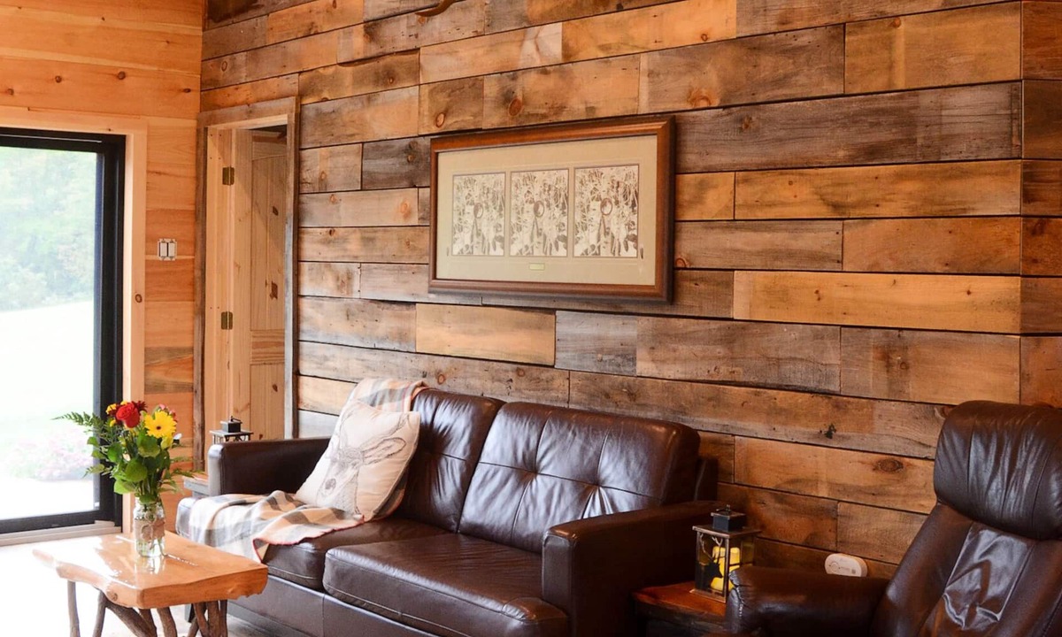 Hastings Cabin | Private Lakefront. Completely Off-Grid Cabin for Couples to Unwind