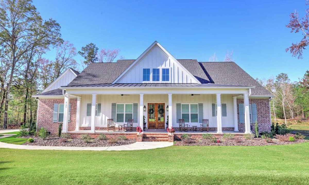Appling House | Private, luxury home for Master's with Pool