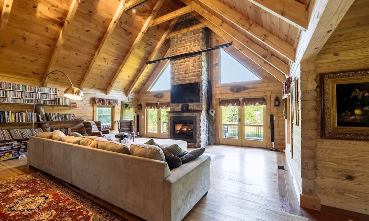 Point Pleasant Apartment | Private Luxury Log Cabin