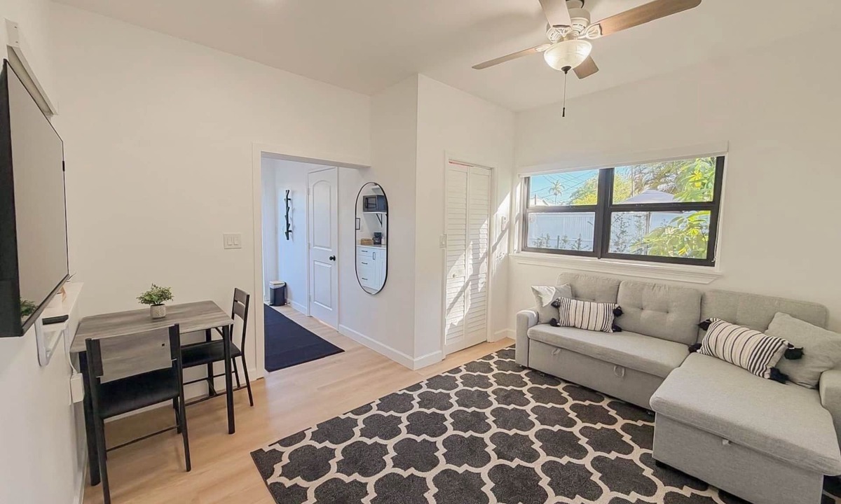 Westchester House | Private Miami Casita w/Yard & Parking