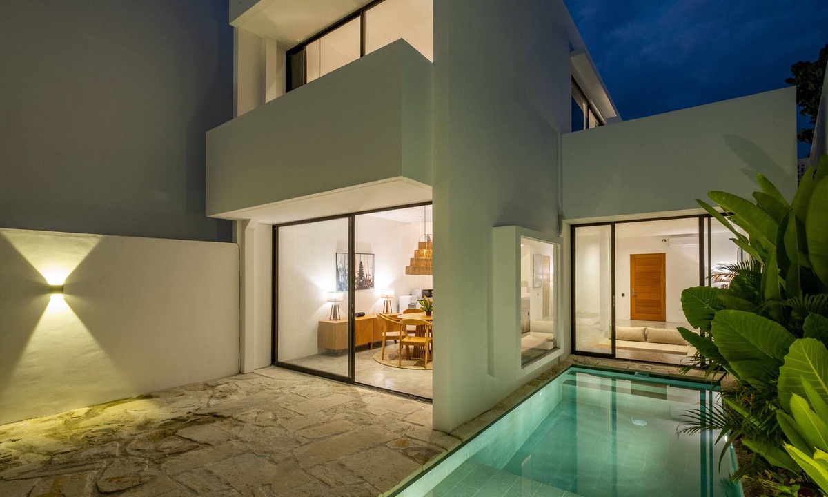 Padonan Villa | Private Modern 2-Bedroom Villa Minutes Away from Canggu's Hotspots!