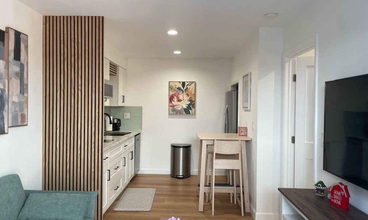 Berryessa House | Private Modern Spacious 1B1B 2 beds - Prime Location