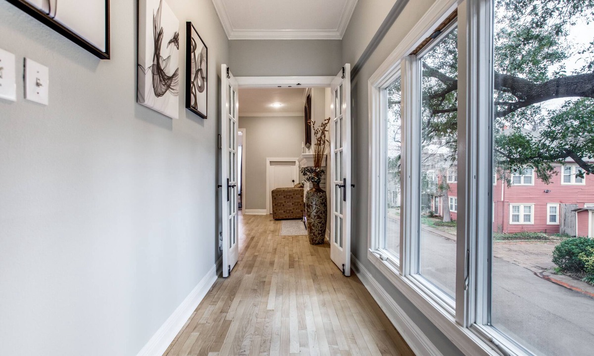 Oak Lawn Condo | Private Oak Lawn 3BR Condo Near Turtle Creek