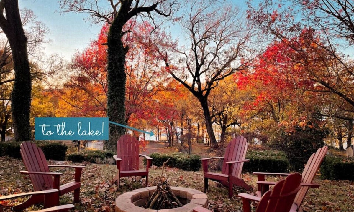 Hulbert Villa | Private Oasis! 2 houses! reunions/weddings/events!