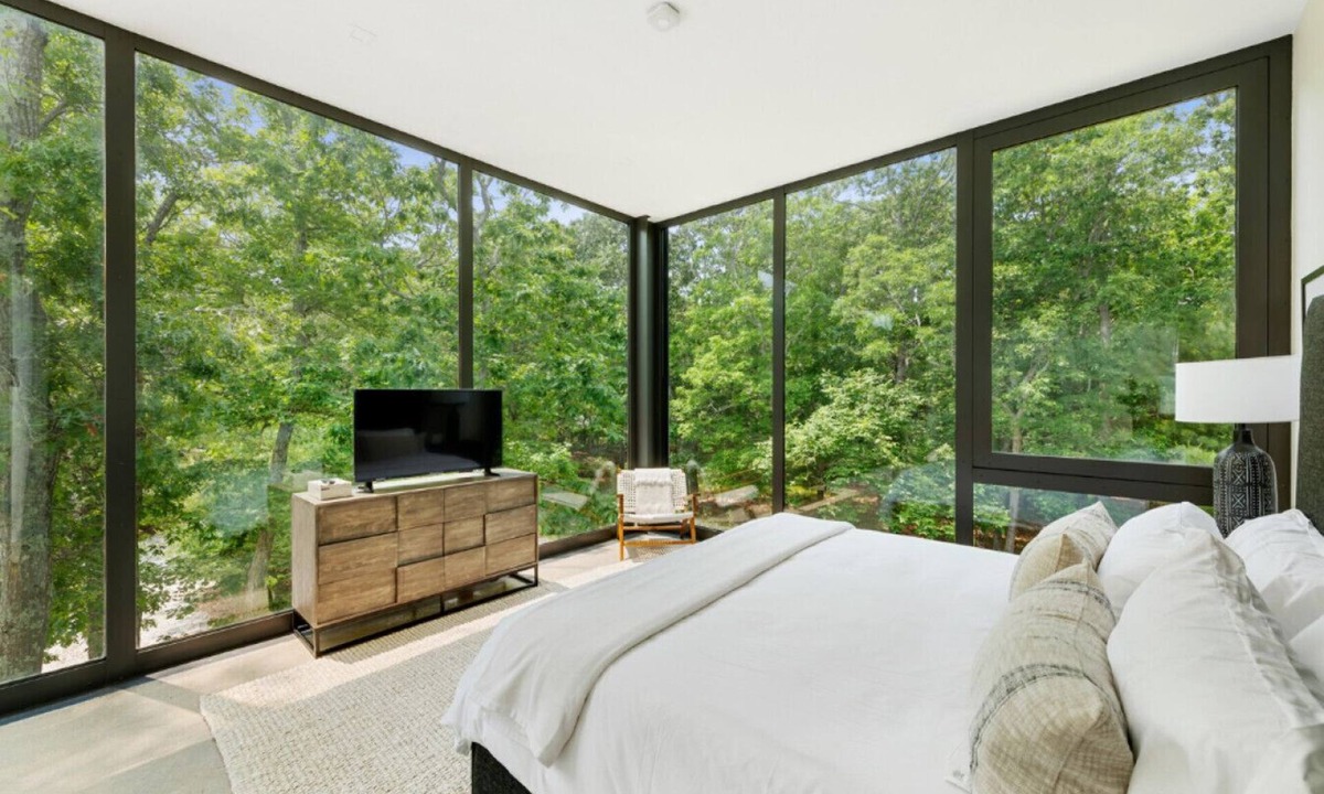 Springs Apartment | Private Oasis - Glass Villa - East Hampton - Pool