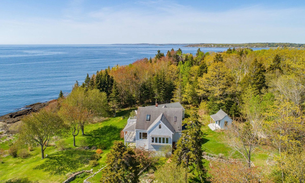 Long Island House | Private Oceanfront Island Estate