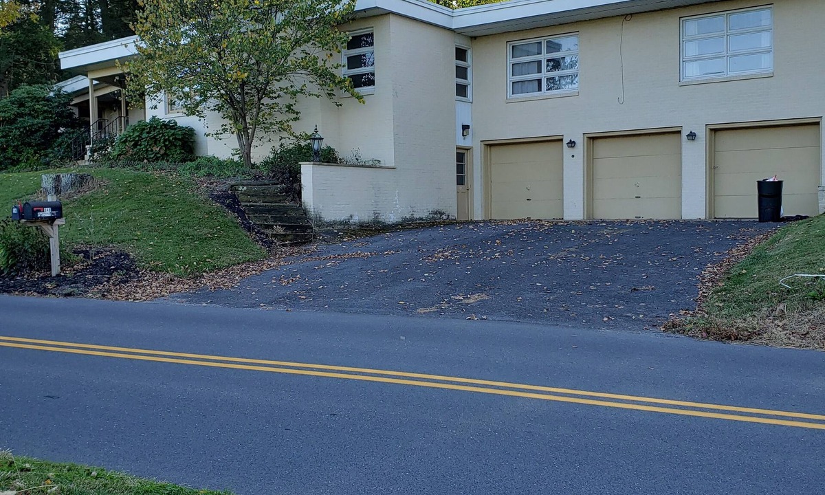 Dillsburg Apartment | Private One Bedroom Apartment on a Golf Course