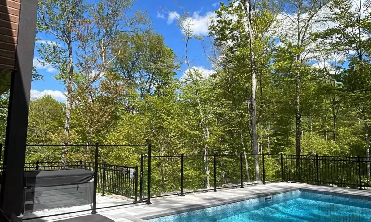 La Conception Ski Chalet | Private Outdoor Pool, Hot Tub, Mountain Views
