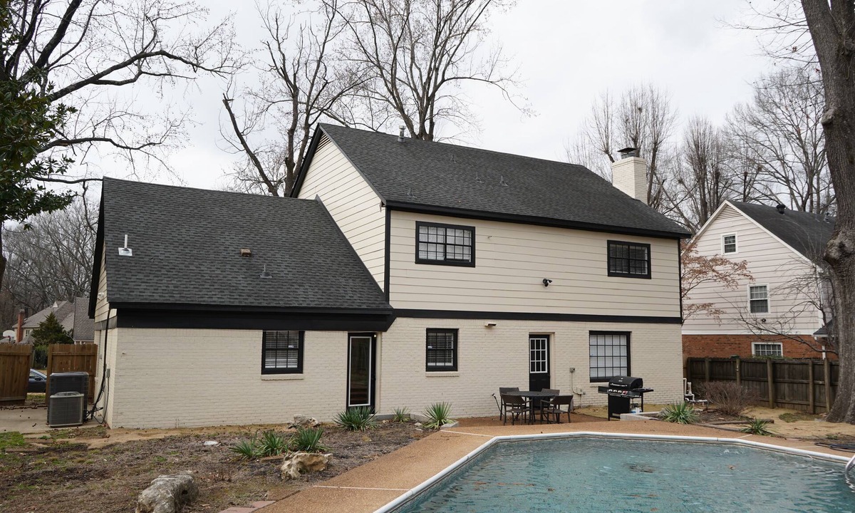 Ellendale House | Private Pool- 6 BR Home with Extra Sleeping Space