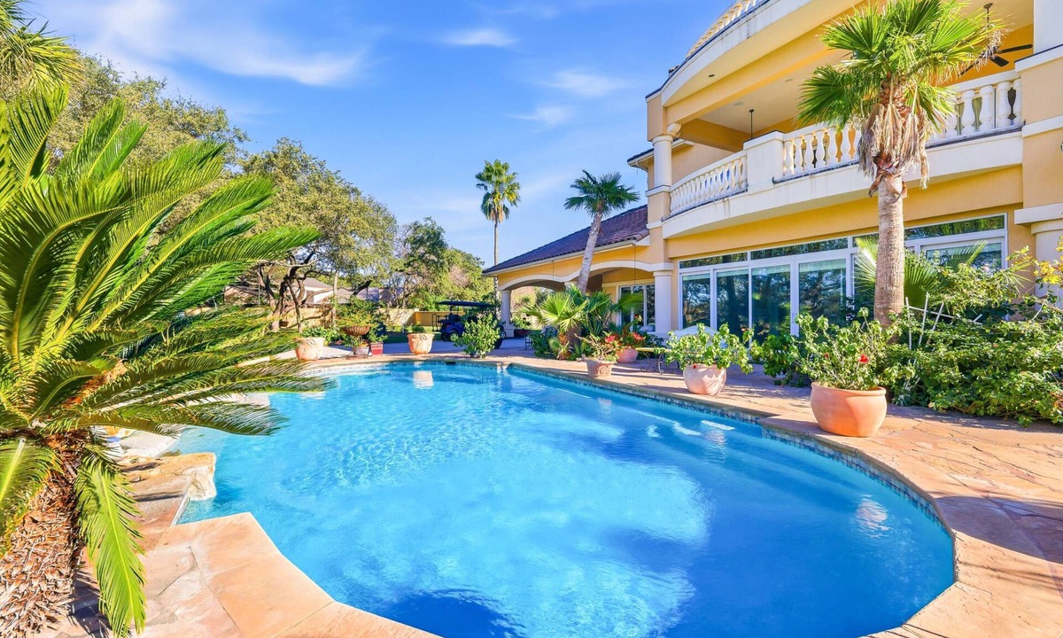 North San Antonio - SAT House | Private Pool Casita | King Bed | Quiet, Central San Antonio | Full Kitchen, Grill