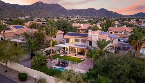 Central Scottsdale House | Private Pool Dog Friendly Movie Room Games