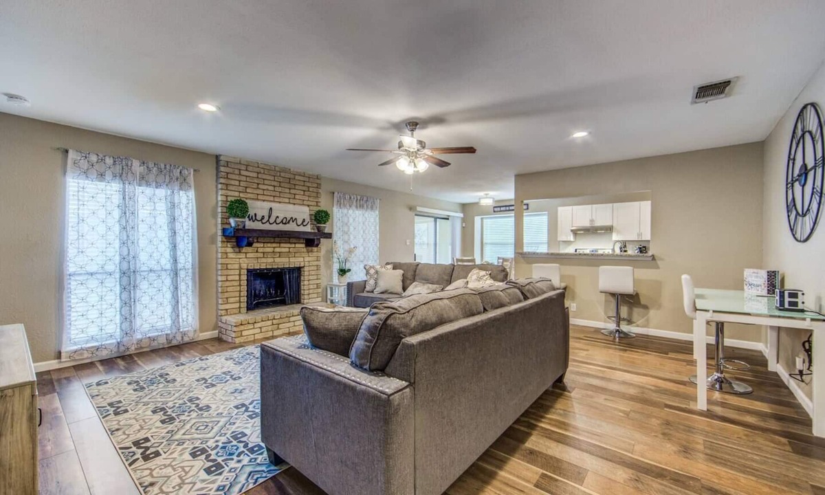 Heritage House | Private Pool - Mothers Day | Cozy 3BR | Book Now!