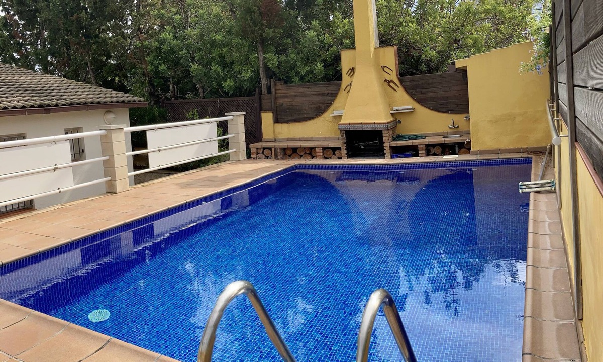 Bellvey Villa | Private pool near beach, playground, wifi and BBQ Calafell, El Vendrell